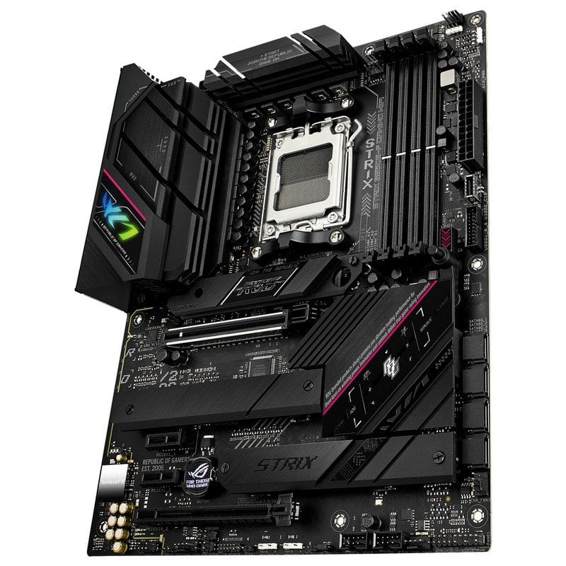 Scheda Madre ASUS ROG STRIX B6 - X870E Atx Motherboard recensione e prezzo
